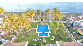 Beachfront oasis in Costa del Sol. Caleta De Vélez